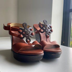 Gorgeous Diane von Furstenberg - DVF - Wood Platform Sandal Heels